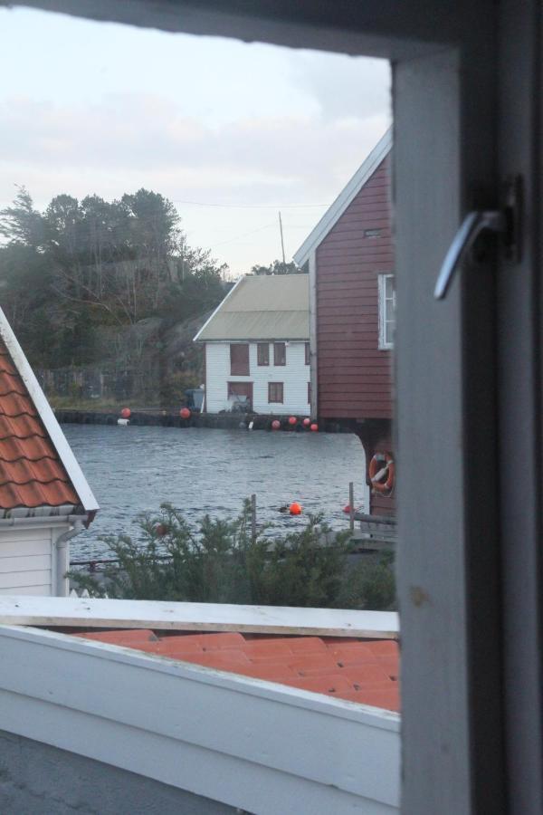 Gamle Apoteket I Gamle Skudeneshavn Lägenhet Exteriör bild
